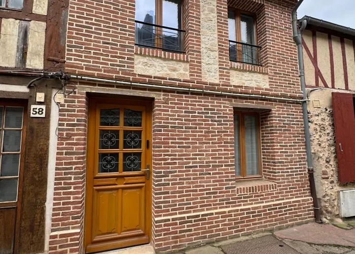 Au 56 - Centre - Quartier Saint-léonard *